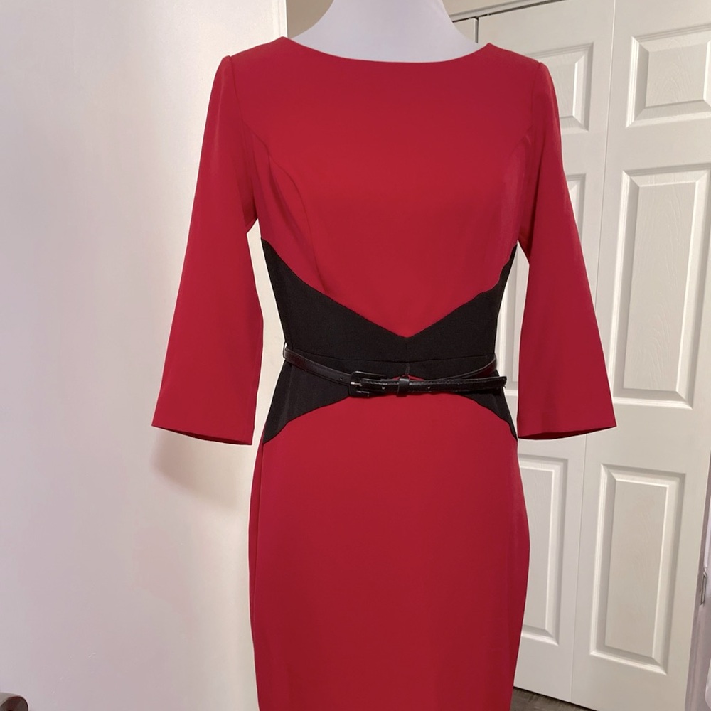 LIZ CLAIBORNE CLASSY BELTED FITTED RED DRESS SIZE 6 LONG SLEEVE BLACK ACCENTS